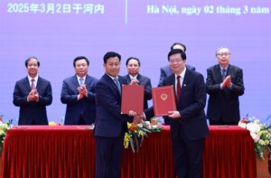 VNU 与清华大学共同创立越南 – 中国大学网络