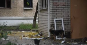 俄罗斯军队炮击尼古拉耶夫地区的两个社区
