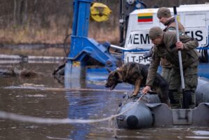 狗、无人机加入在立陶宛寻找失踪美国士兵的行列