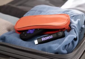Roku 推出“市场上最紧凑的流媒体棒”，不需要电源插座