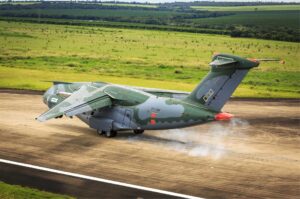 希腊可以购买巴西的 C-390 运输机来取代其美国制造的 C-130 大力神