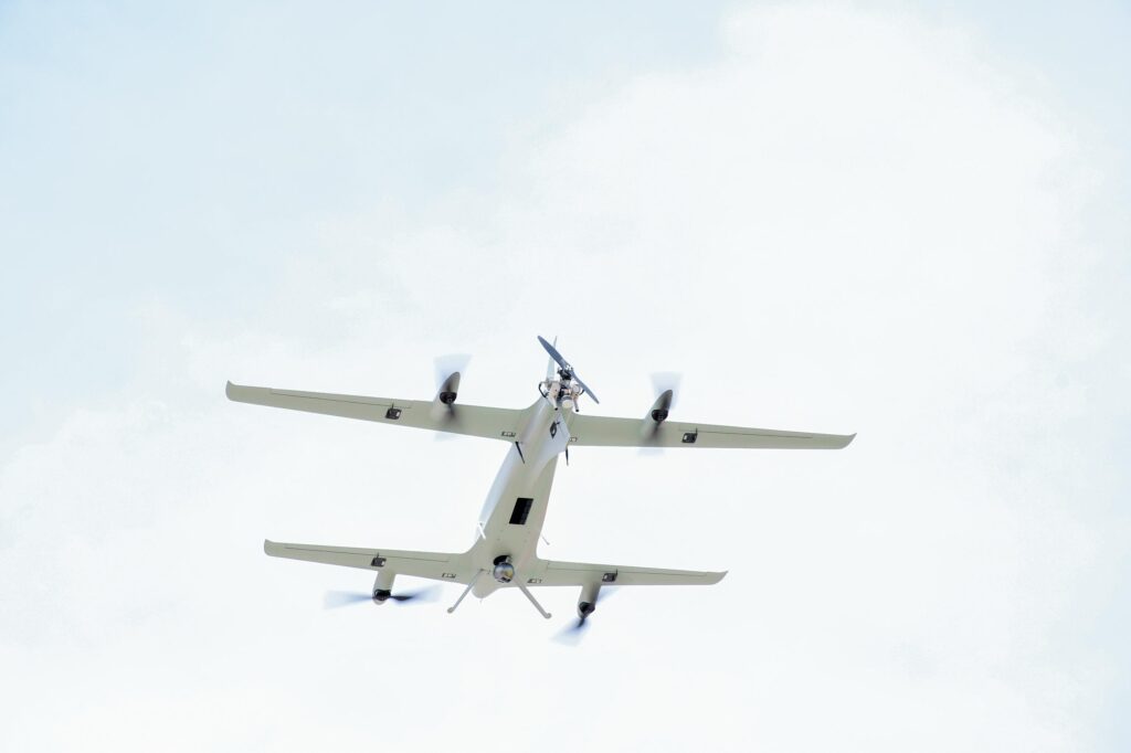 尼日利亚军方 Briech UAS 推出非洲首架本土攻击无人机和炸弹