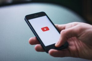 YouTube 20 周年 - 以下是我们一直以来最喜欢的 20 个模因和时刻