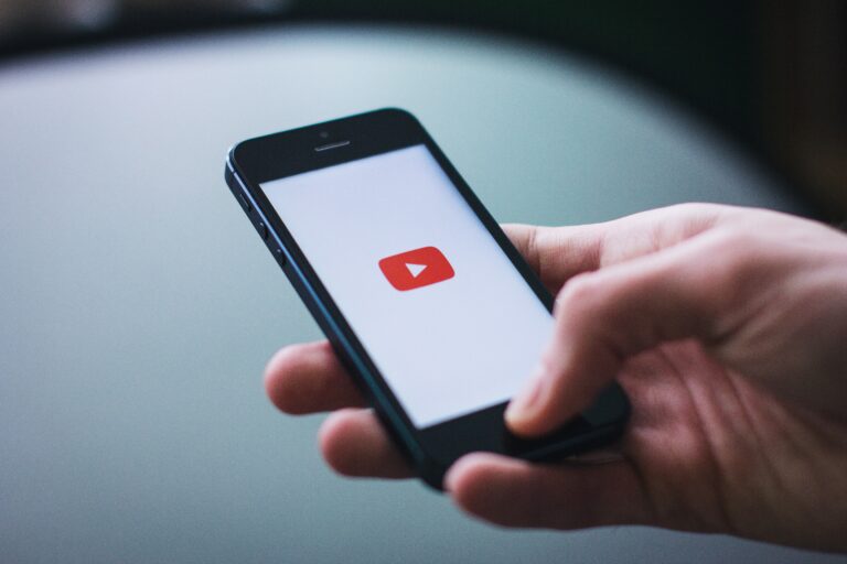 YouTube 20 周年 – 以下是我们一直以来最喜欢的 20 个模因和时刻