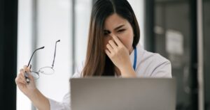 计算机视觉综合症：您在电脑屏幕上花费过多时间可能付出的代价