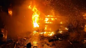俄罗斯无人机袭击在哈尔科夫造成 5 人死亡