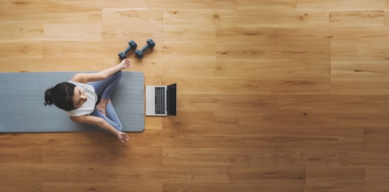 在不迷失自我的情况下掌握 AI：专家说，冥想和批判性思维是关键