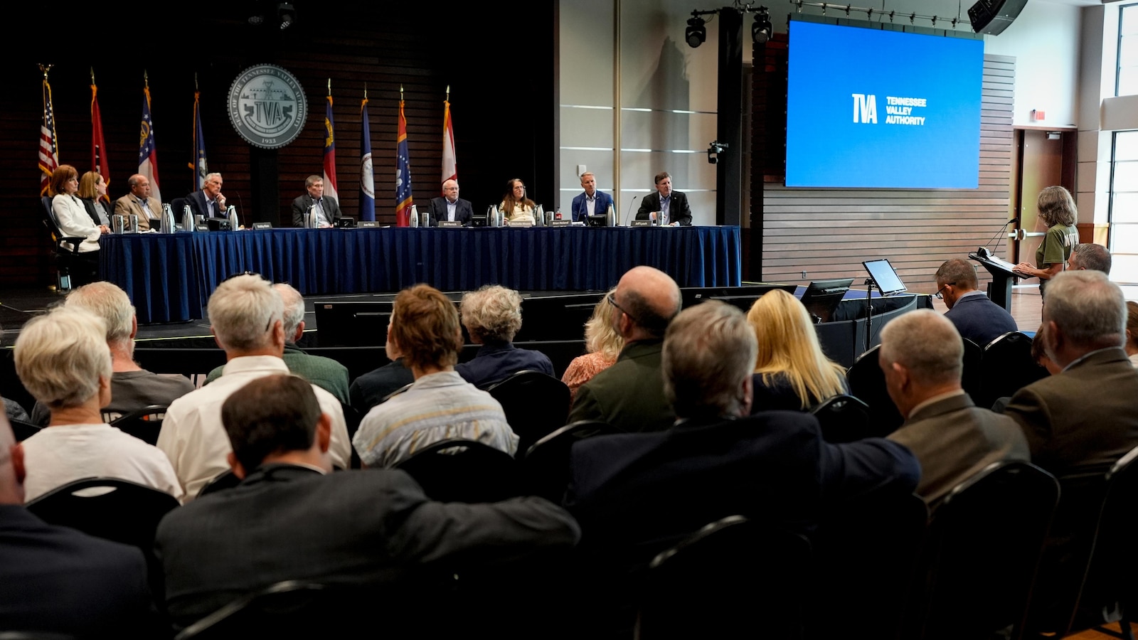 美国最大的公用事业公司田纳西河谷管理局任命新任首席执行官