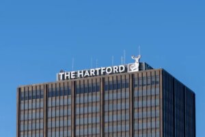 Hartford 重组技术领导团队以推动 AI 和云战略