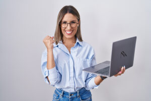 时尚的 Windows 11 替代品 Nitrux 即将为用户解决一个令人头疼的应用程序大问题