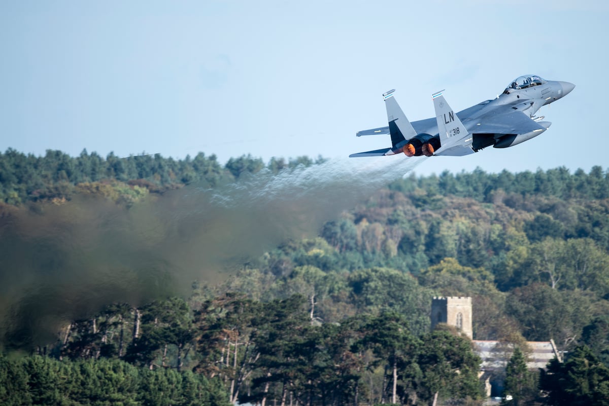 F-22 最终会消失。但在此之前，空军已经适应了它的继任者。