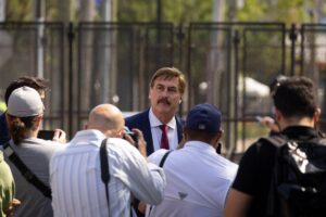 Mike Lindell 的法律团队提交了 AI 生成的错误的法庭文件