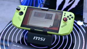 MSI 的新款 Claw 游戏掌上电脑切换到 AMD 胆量