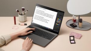 Samsung Notes 和其他 Samsung 应用程序现在可以在所有 Windows 设备上运行