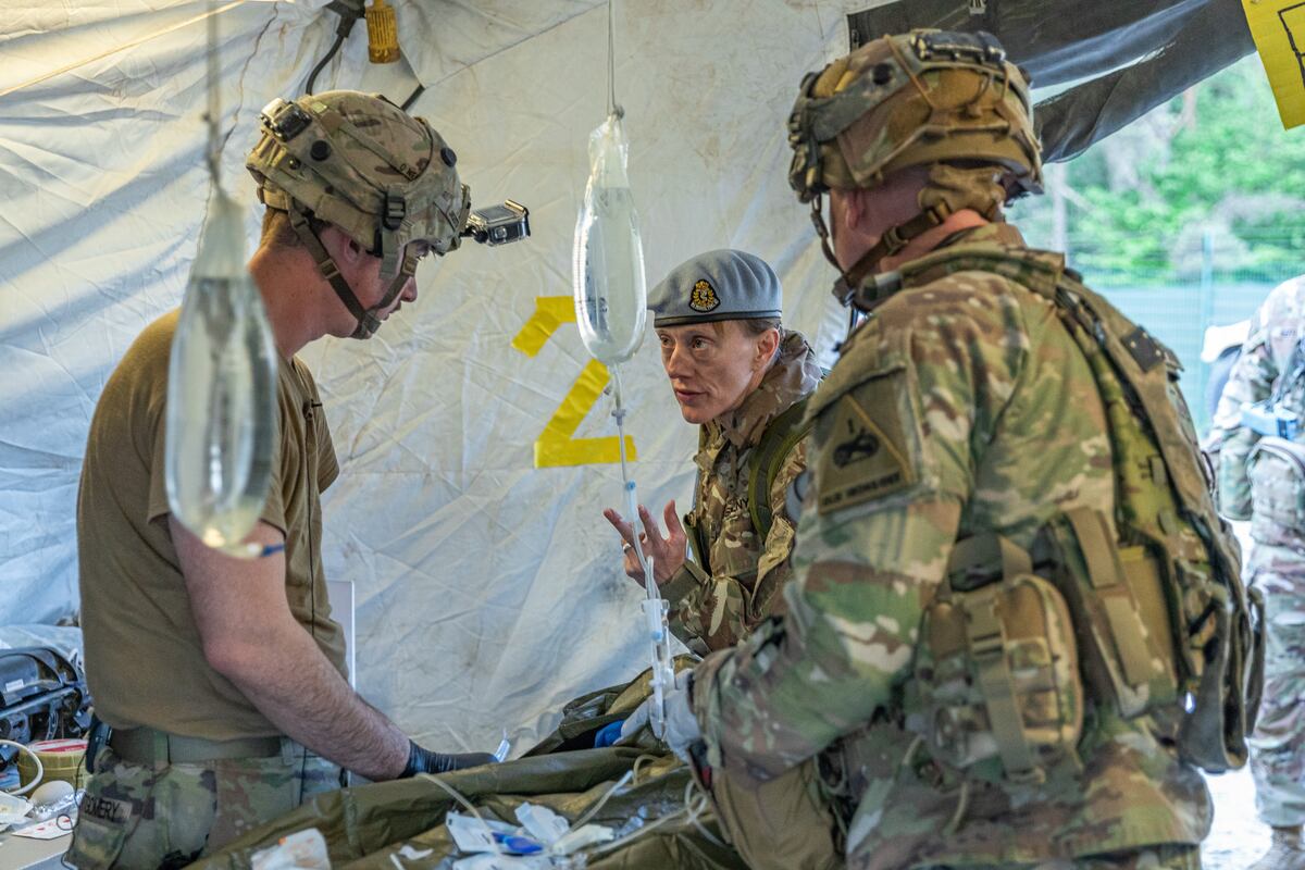 从无人机运送到输血，血液起着至关重要的战斗作用