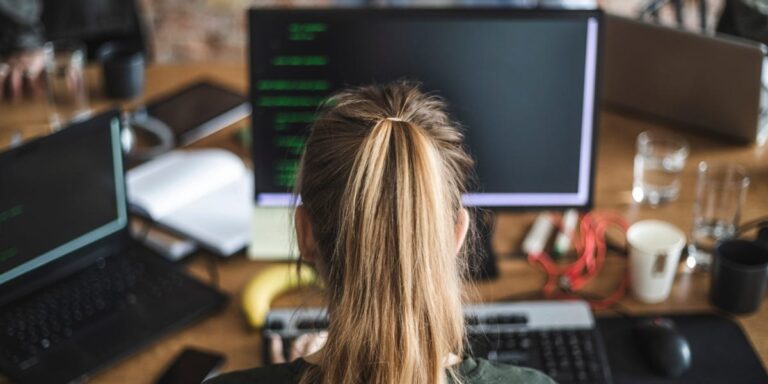 Meta 和 OpenAI 的一位前工程师表示，过早专业化是有危险的