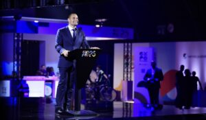 澳大利亚总理宣布与 Microsoft 进行 AI 投资以支持公共服务工作者