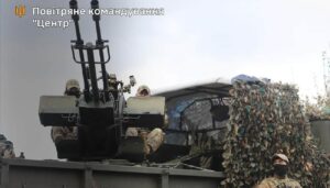 俄罗斯一夜之间发射了近 300 架无人机和 70 枚导弹，在 22 个地点被击中