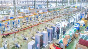 从玩具到电动汽车，中国的工厂展示了规模、速度和智能性