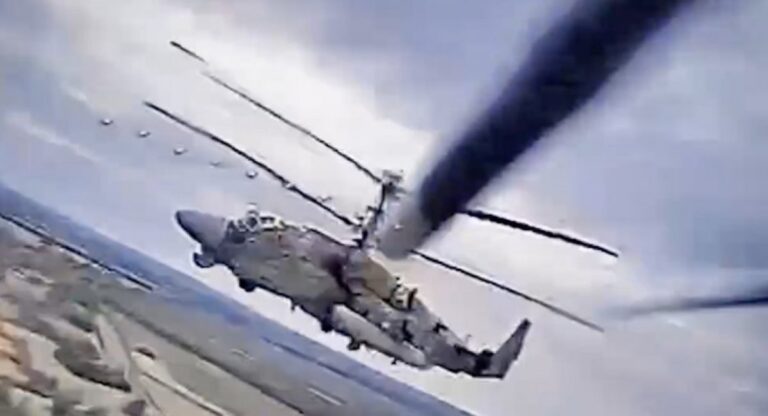防务快报每周回顾：乌克兰 FPV 无人机伏击俄罗斯 Ka-52 直升机、神风特攻队袭击 Garmon 雷达、乌克兰 F-16 事件以及美国情报对俄罗斯导弹库的调查
