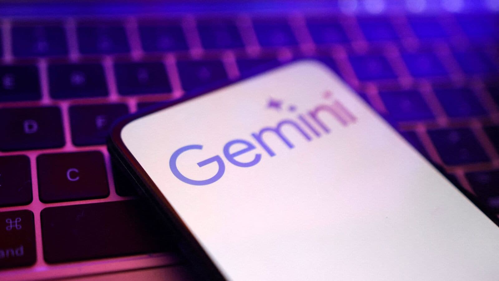 Google Gemini 现在支持一次上传多达 10 个文件：以下是用户受益的方式