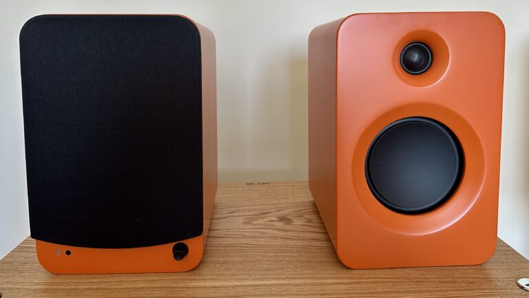 我刚刚测试了鲜为人知的扬声器，它们以更少的钱与 Sonos 相媲美