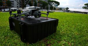 全新 V-Line Pro 为 DJI 无人机提供 10 小时飞行时间
