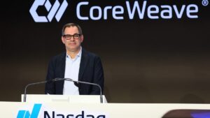 英伟达支持的 CoreWeave 的巨额 AI 支出让投资者感到恐惧，股价暴跌 13%