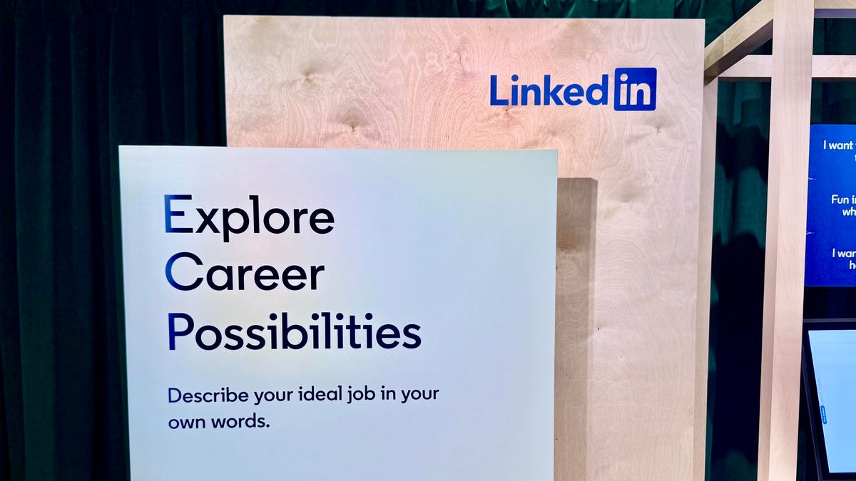 LinkedIn 的新 AI 工具可指导您从求职到完成面试 – 方法如下