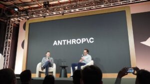 Anthropic 首席执行官说，第一个拥有一名人类员工的 $1B 业务将于 2026 年发生