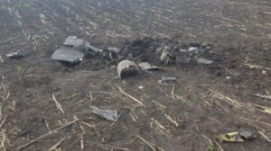 乌克兰空军摧毁了俄罗斯发射的两枚弹道导弹和 81 架无人机