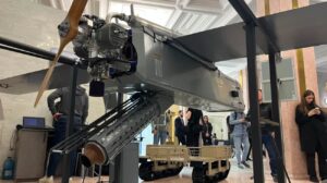 战略工业部展示 FP-1 远程无人机，飞行距离可达 1600 公里 – 照片