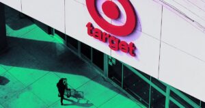 在对 AI 进行灾难性的实验后，Target 承诺投入更多 AI