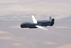 在 60,000 英尺的高空，它看到了一切：RQ-4 全球鹰终极指南