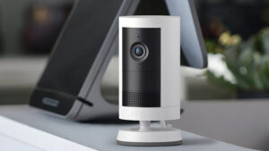 Ring Outdoor Camera Plus Battery 评测：Ring 的另一款顶级、价格合理的家庭安全摄像头
