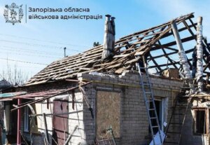 扎波罗热地区 421 次袭击：敌人袭击 11 个定居点，汽车受损