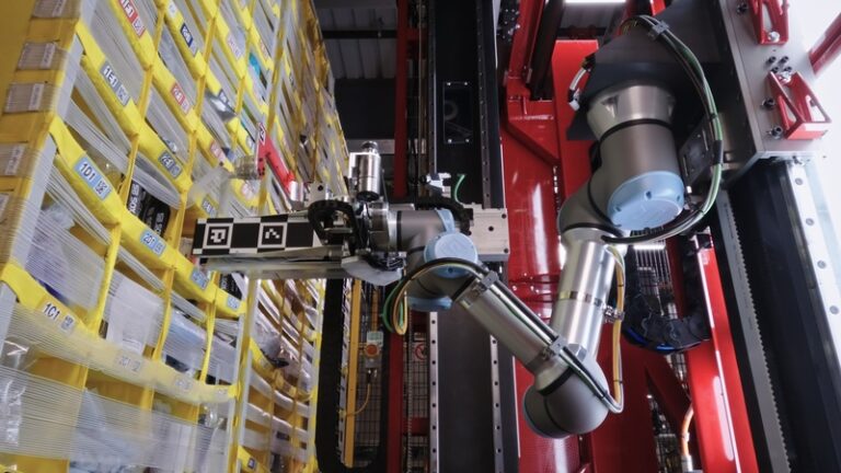 Amazon 通过新的“触觉”机器人推进工厂自动化