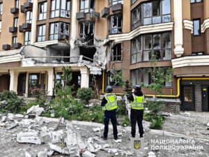在基辅地区，敌人的无人机袭击破坏了新建筑：后果已显现
