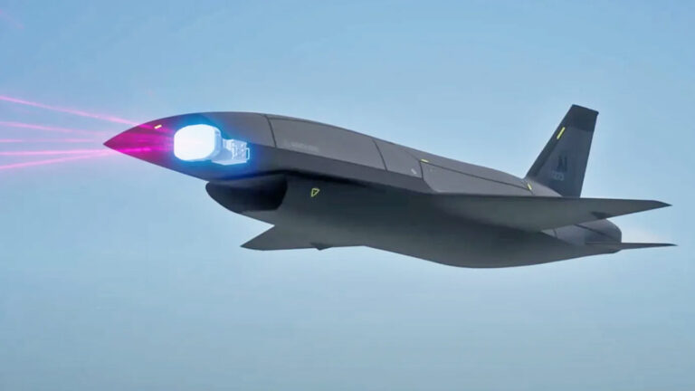 PhantomStrike 低成本轻量级 AESA 雷达首次飞行