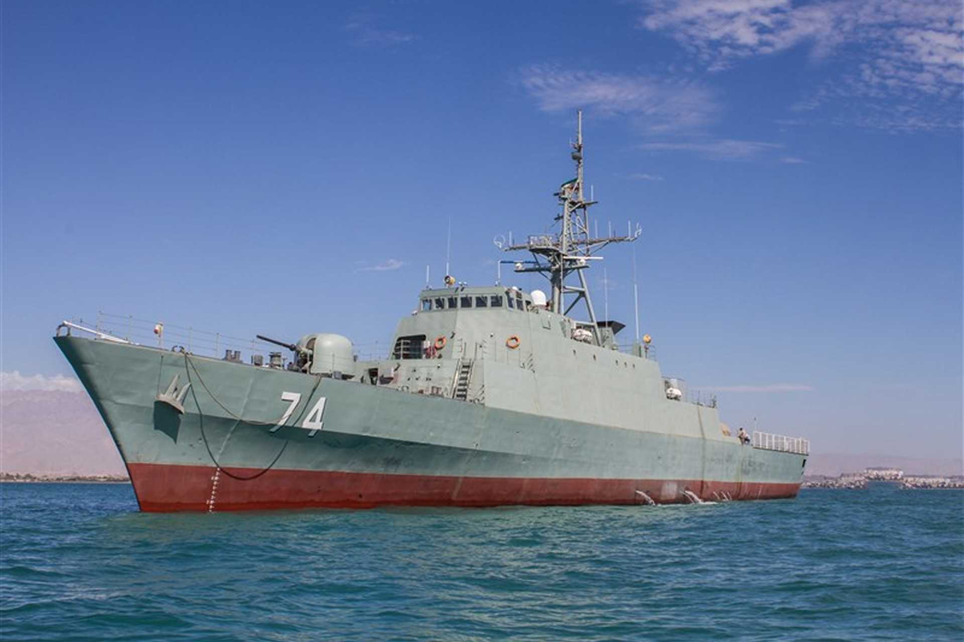 伊朗海军将为 Sahand 驱逐舰配备 Sayyad-3 和 Navvab 防空导弹系统，以备将来的海外部署