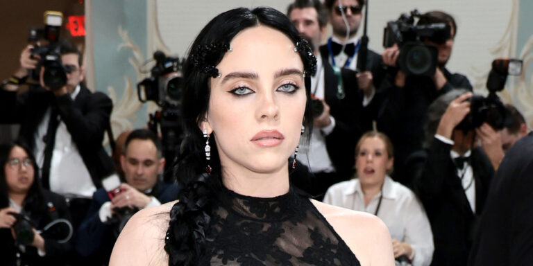 Billie Eilish 在 2025 年 Met Gala 上回应她的假 AI 图像：“我什至都不在场”