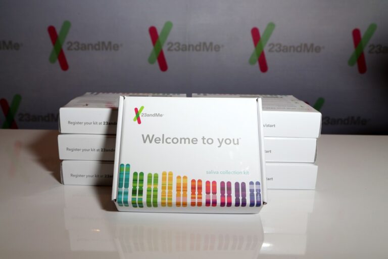 制药巨头 Regeneron 以 $256M 的价格收购 23andMe 及其客户数据