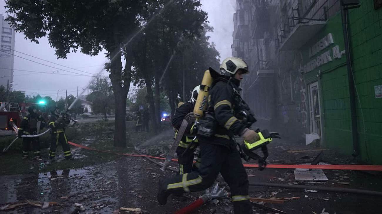 俄罗斯弹道导弹和 28 架无人机袭击基辅：乌克兰击落导弹和 12 架无人机，其他无人机逃脱或脱离雷达