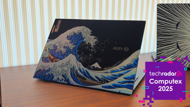MSI Prestige 13+ AI 浮世绘版简直就是一件艺术品，我唯一的抱怨是很少有人能亲眼看到它