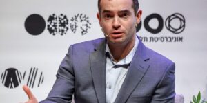 OpenAI 前首席科学家计划为机器变得比人类更聪明的那一天建造一个世界末日掩体
