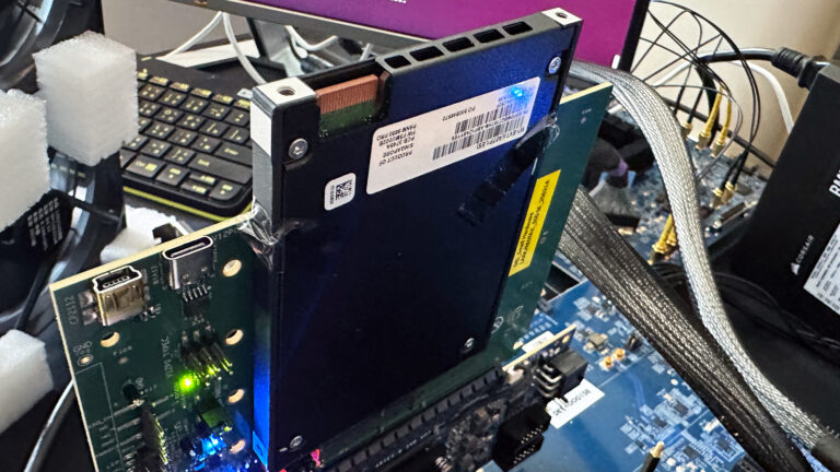 速度为 30.25 GB/s 的 PCIe 6.0 SSD 在 Computex 上首次亮相，发布日期还有很长的路要走