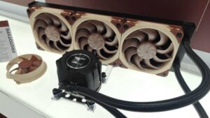 Noctua 展示了有史以来第一个 Aio 液体冷却器（是的，它们是棕色的）