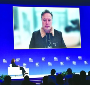 马斯克表示，SpaceX 没有涉足军用无人机、武器系统的计划