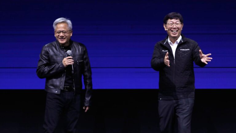 英伟达与富士康合作打造 AI 超级计算机
