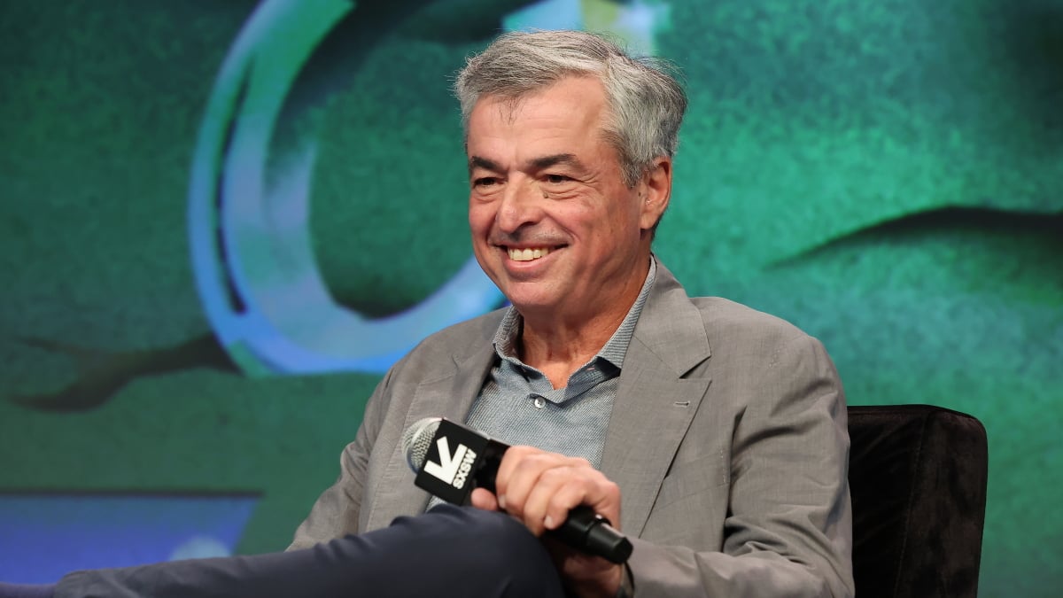 谷歌股价下跌，因为苹果积极考虑为 Safari 进行 AI 搜索